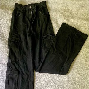 Wide leg Cargo Pants